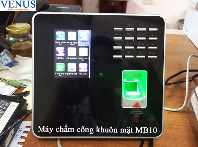 May-cham-cong-khuon-mat-ZKTeco-MB10-gia-re-0967181240