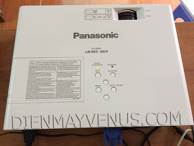 Ảnh Máy chiếu Panasonic PT-LB355 độ sáng 3300 lumens đẹp